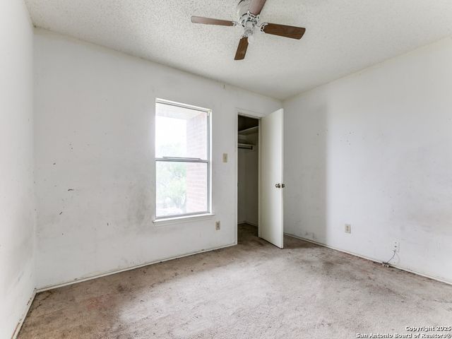 4955 Brianna Pl, San Antonio, TX 78251