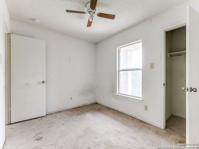 4955 Brianna Pl, San Antonio, TX 78251