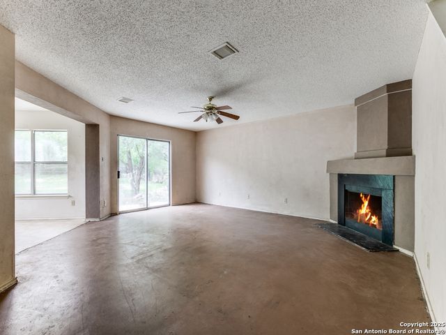 4955 Brianna Pl, San Antonio, TX 78251