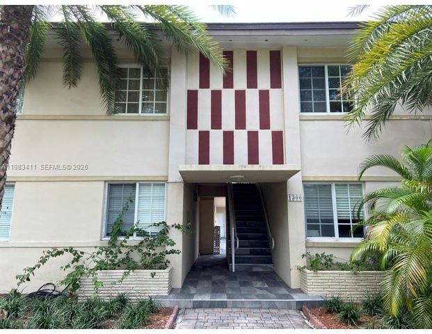 1300 Salzedo St 5, Coral Gables, FL 33134