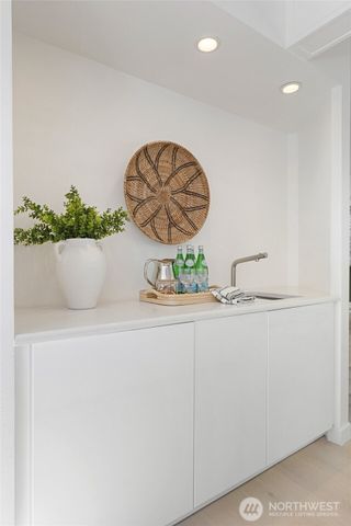 2513 225th Place NE, Sammamish, WA 98074