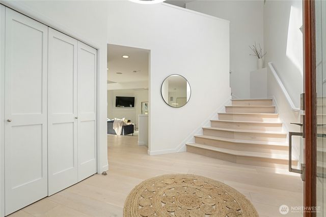 2513 225th Place NE, Sammamish, WA 98074