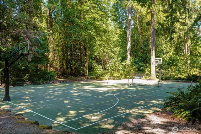 2513 225th Place NE, Sammamish, WA 98074