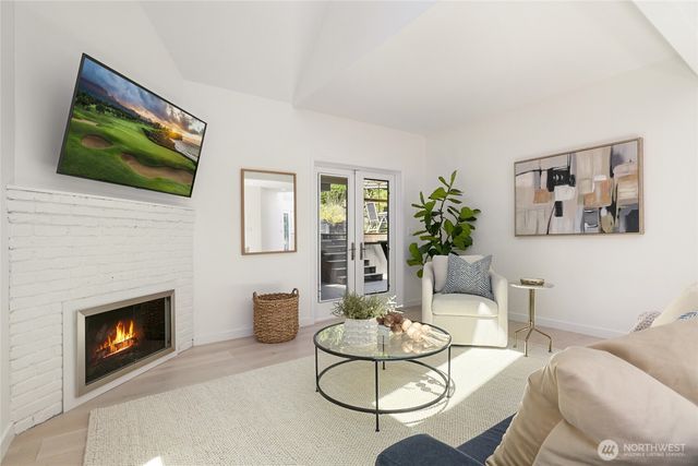 2513 225th Place NE, Sammamish, WA 98074