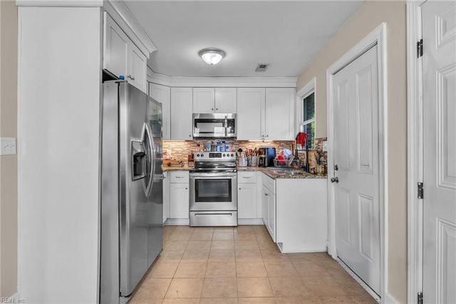 907 Rowland AVE, Chesapeake, VA 23324