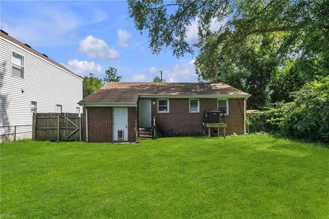 907 Rowland AVE, Chesapeake, VA 23324