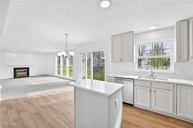 87 Crystal Court, Brunswick, OH 44212