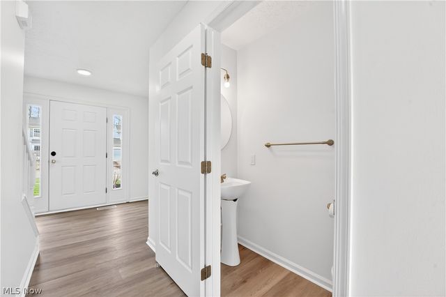 87 Crystal Court, Brunswick, OH 44212