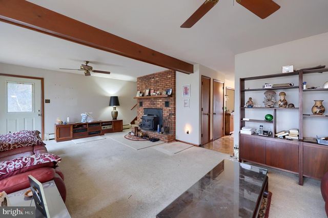 291 DOUTS HILL RD, Holtwood, PA 17532