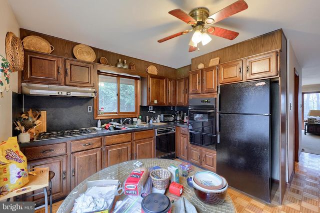 291 DOUTS HILL RD, Holtwood, PA 17532