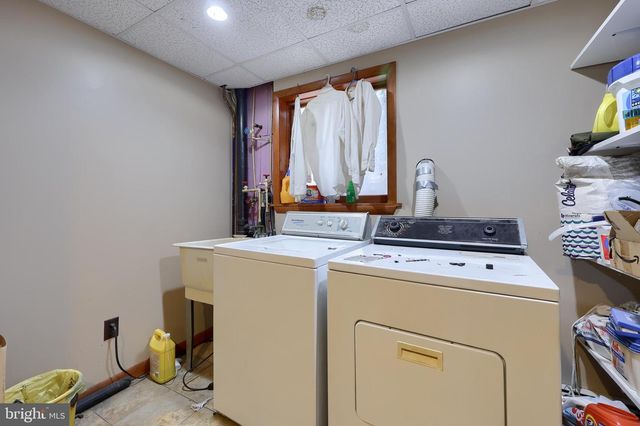 291 DOUTS HILL RD, Holtwood, PA 17532