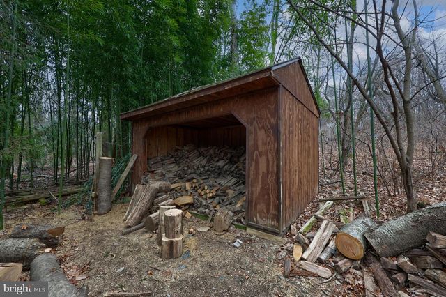 291 DOUTS HILL RD, Holtwood, PA 17532