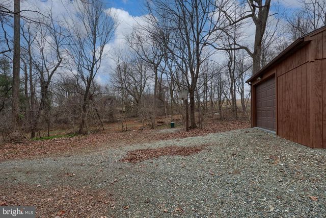 291 DOUTS HILL RD, Holtwood, PA 17532