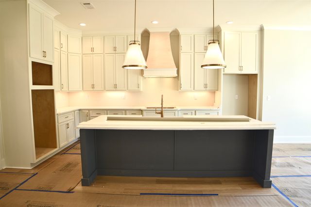 601 CEDAR SHADOWS CIR W, Collierville, TN 38017