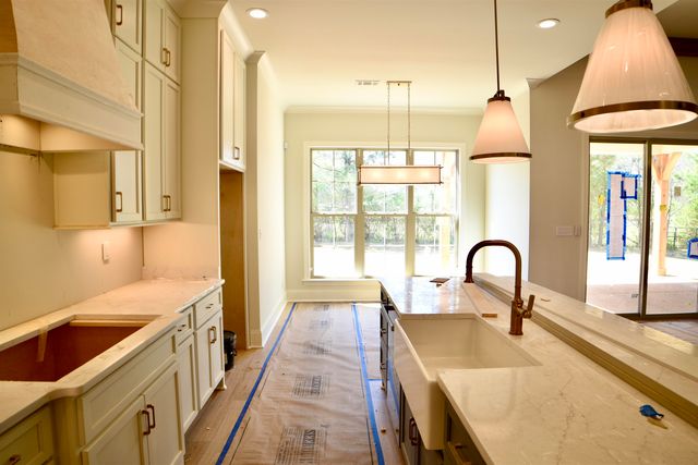 601 CEDAR SHADOWS CIR W, Collierville, TN 38017