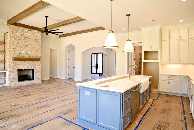 601 CEDAR SHADOWS CIR W, Collierville, TN 38017