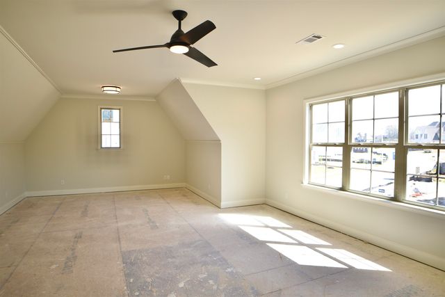 601 CEDAR SHADOWS CIR W, Collierville, TN 38017