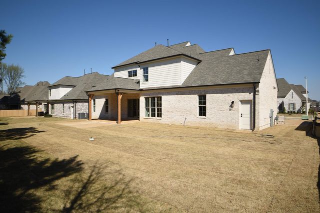 601 CEDAR SHADOWS CIR W, Collierville, TN 38017