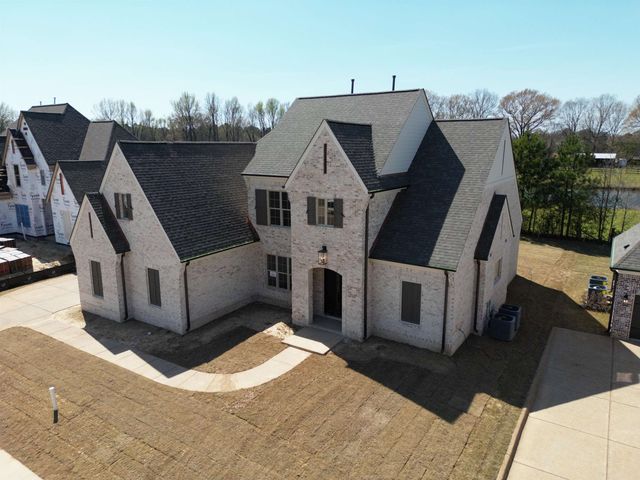 601 CEDAR SHADOWS CIR W, Collierville, TN 38017