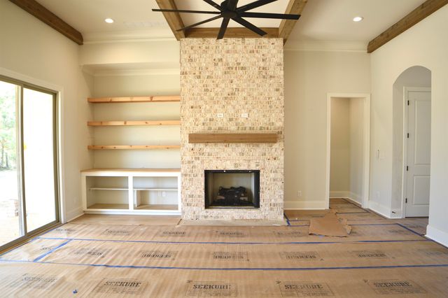 601 CEDAR SHADOWS CIR W, Collierville, TN 38017