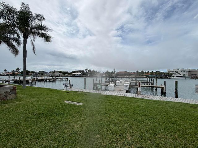 1309 Bayshore Drive 104, Fort Pierce, FL 34949