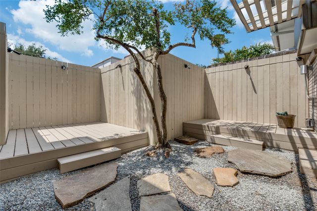 3321 Cole Avenue 107, Dallas, TX 75204