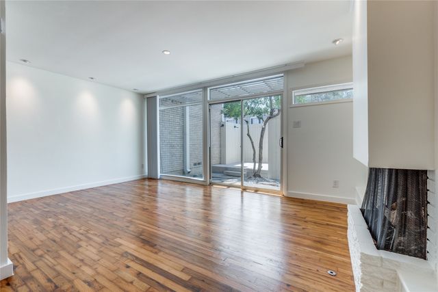 3321 Cole Avenue 107, Dallas, TX 75204