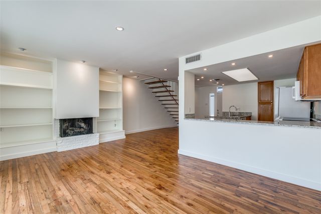 3321 Cole Avenue 107, Dallas, TX 75204
