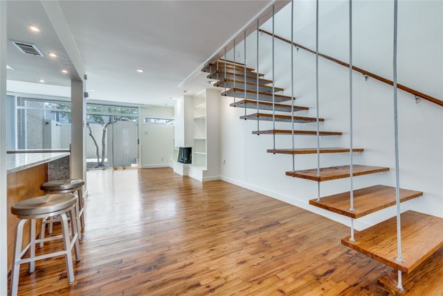 3321 Cole Avenue 107, Dallas, TX 75204