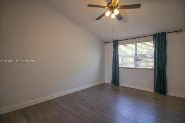 4844 Grapevine Way, Davie, FL 33331