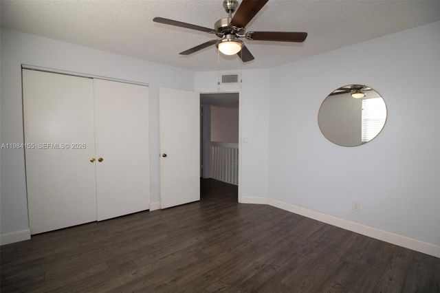 4844 Grapevine Way, Davie, FL 33331