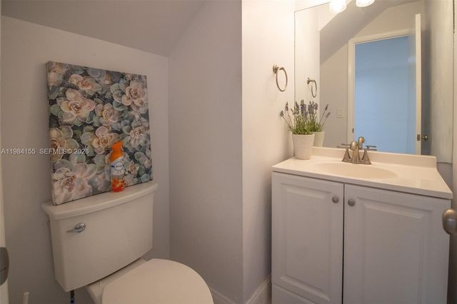 4844 Grapevine Way, Davie, FL 33331