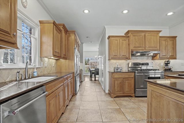 20033 E 75th Court North, Owasso, OK 74055