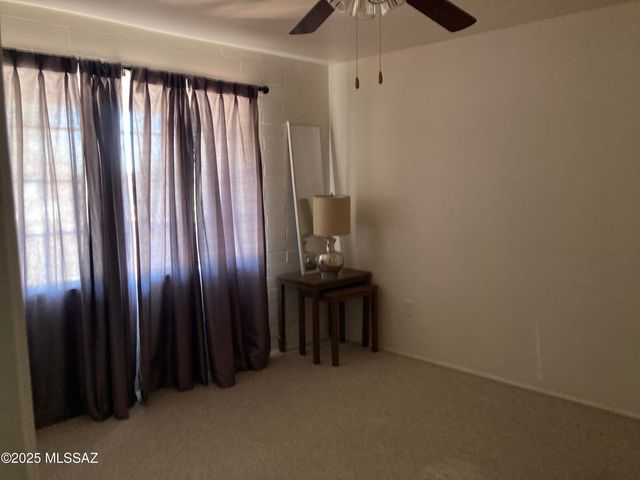 261 W Camino Alameda Unit B, Green Valley, AZ 85614