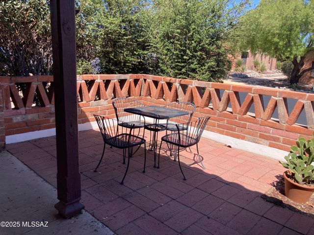 261 W Camino Alameda Unit B, Green Valley, AZ 85614