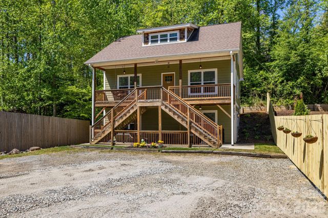 309 London Road, Asheville, NC 28803