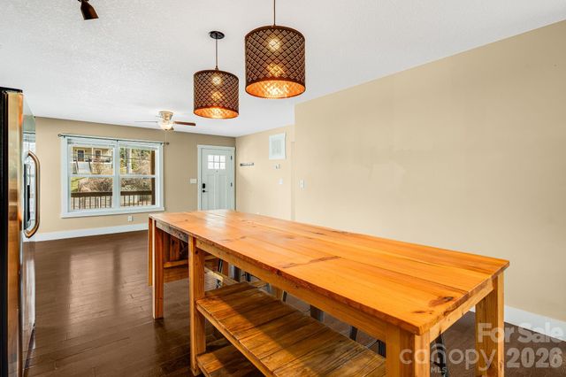 309 London Road, Asheville, NC 28803