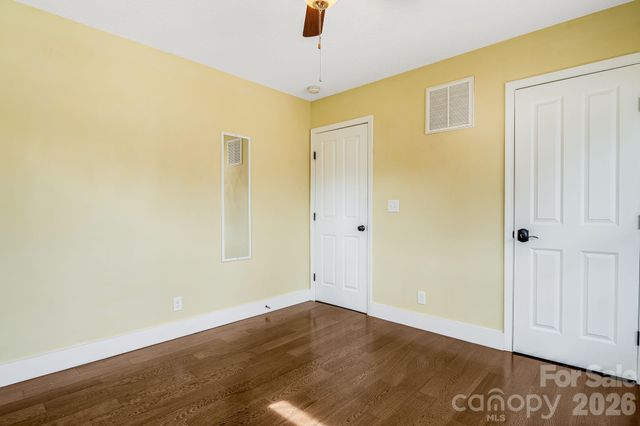 309 London Road, Asheville, NC 28803