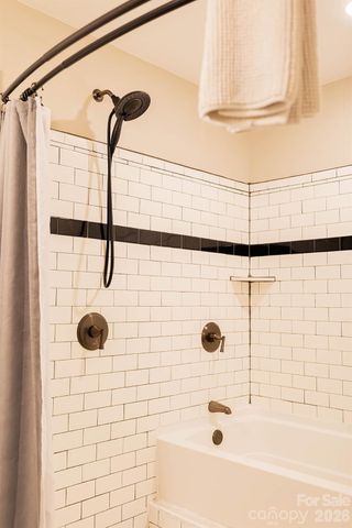 309 London Road, Asheville, NC 28803