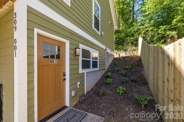 309 London Road, Asheville, NC 28803