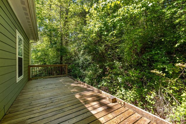 309 London Road, Asheville, NC 28803