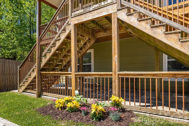 309 London Road, Asheville, NC 28803