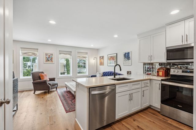 1118 3rd Ave, S, Nashville, TN 37210