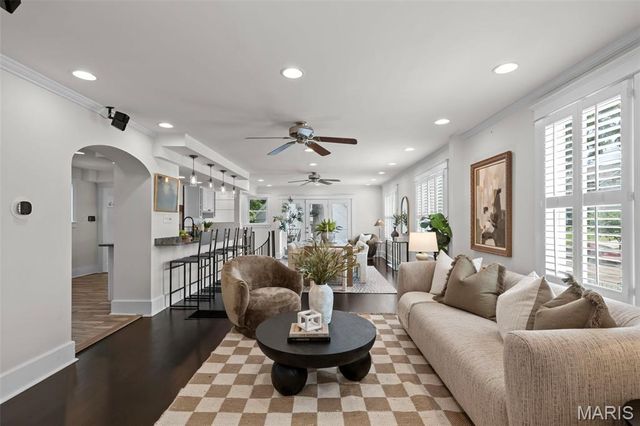 400 N Van Buren Avenue, Kirkwood, MO 63122