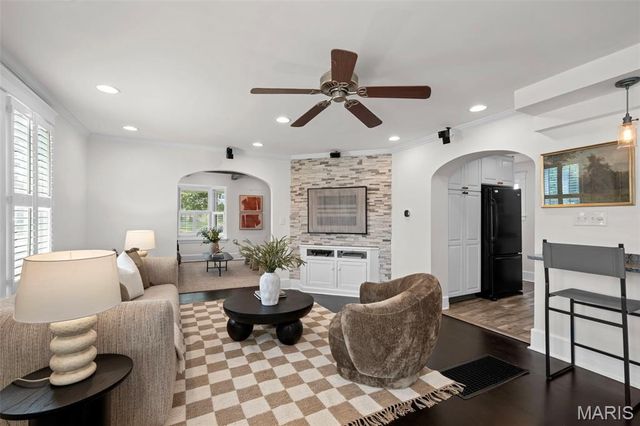 400 N Van Buren Avenue, Kirkwood, MO 63122