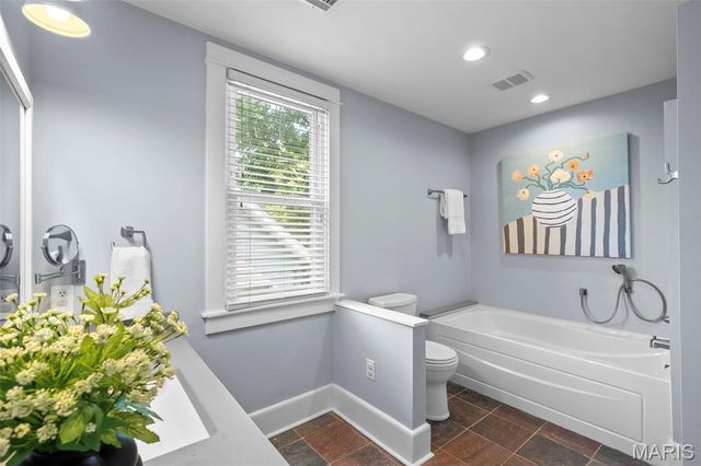 400 N Van Buren Avenue, Kirkwood, MO 63122