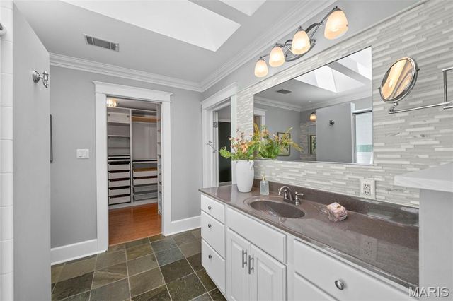 400 N Van Buren Avenue, Kirkwood, MO 63122