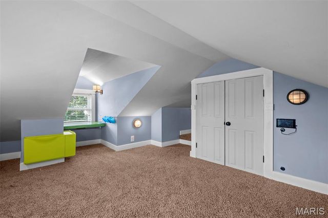 400 N Van Buren Avenue, Kirkwood, MO 63122
