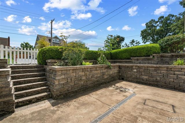 400 N Van Buren Avenue, Kirkwood, MO 63122