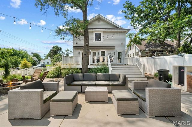 400 N Van Buren Avenue, Kirkwood, MO 63122